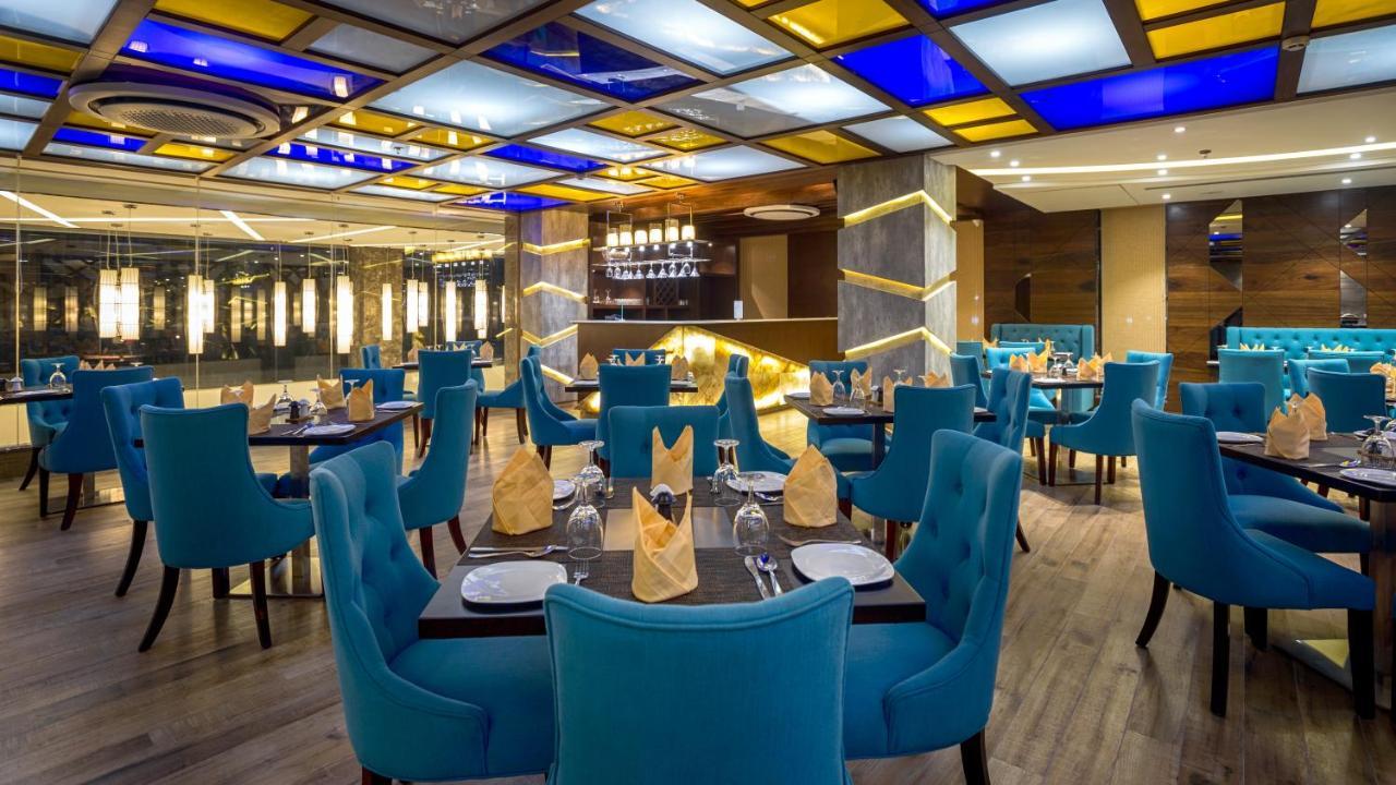 Hotel Saffron Crest Силигури Экстерьер фото